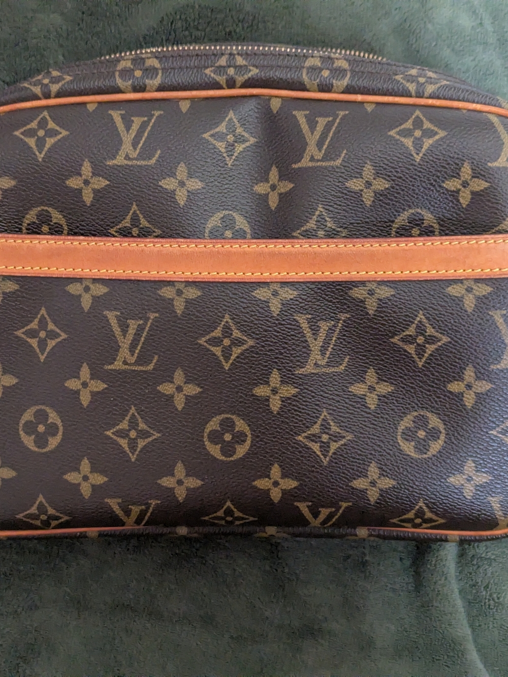 Louis Vuitton Reporter PM